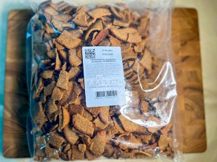 Рыба горячего копчения: Гренки черные со вкусом буженины