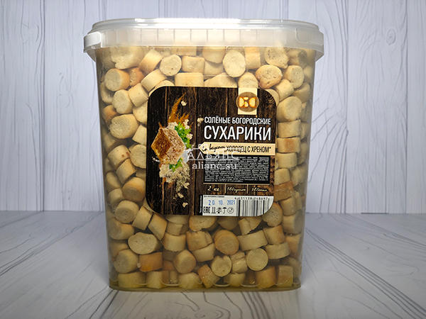 Сухарики с холодцом и хреном в Чите