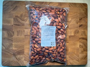 Снеки к пиву: Миндаль 