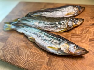 Рыба горячего копчения: Корюшка с икрой вяленая ГОСТ (крупная)