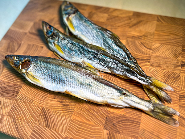 Корюшка без икры вяленая ГОСТ (крупная) в Чите