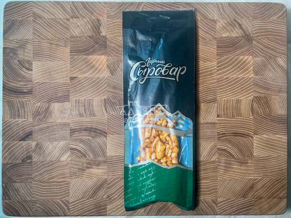 Сыр 60 гр ГОРНЫЙ СЫРОВАР (Бочонок копчёный с аджикой) в Чите