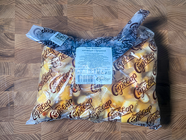 Сыр 1 кг ГОРНЫЙ СЫРОВАР (Бочонок копчёный с паприкой) в Чите